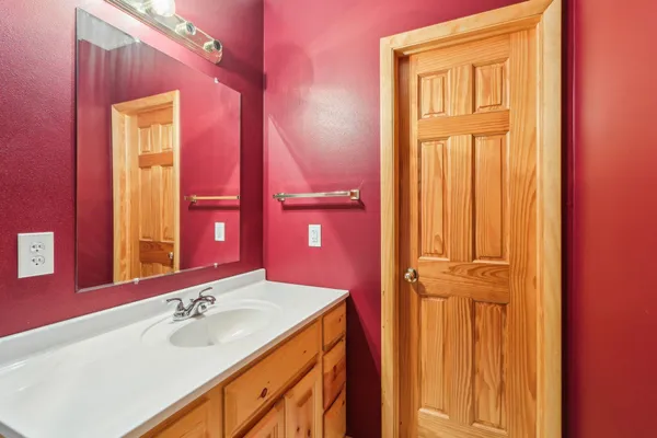 $700,000 | 5008 Creek Haven Road, Cottage Grove, WI 53527