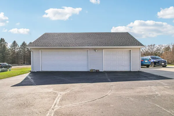 $700,000 | 5008 Creek Haven Road, Cottage Grove, WI 53527