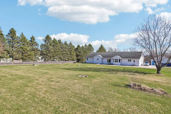 $700,000 | 5008 Creek Haven Road, Cottage Grove, WI 53527