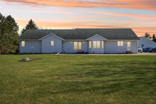 $700,000 | 5008 Creek Haven Road, Cottage Grove, WI 53527
