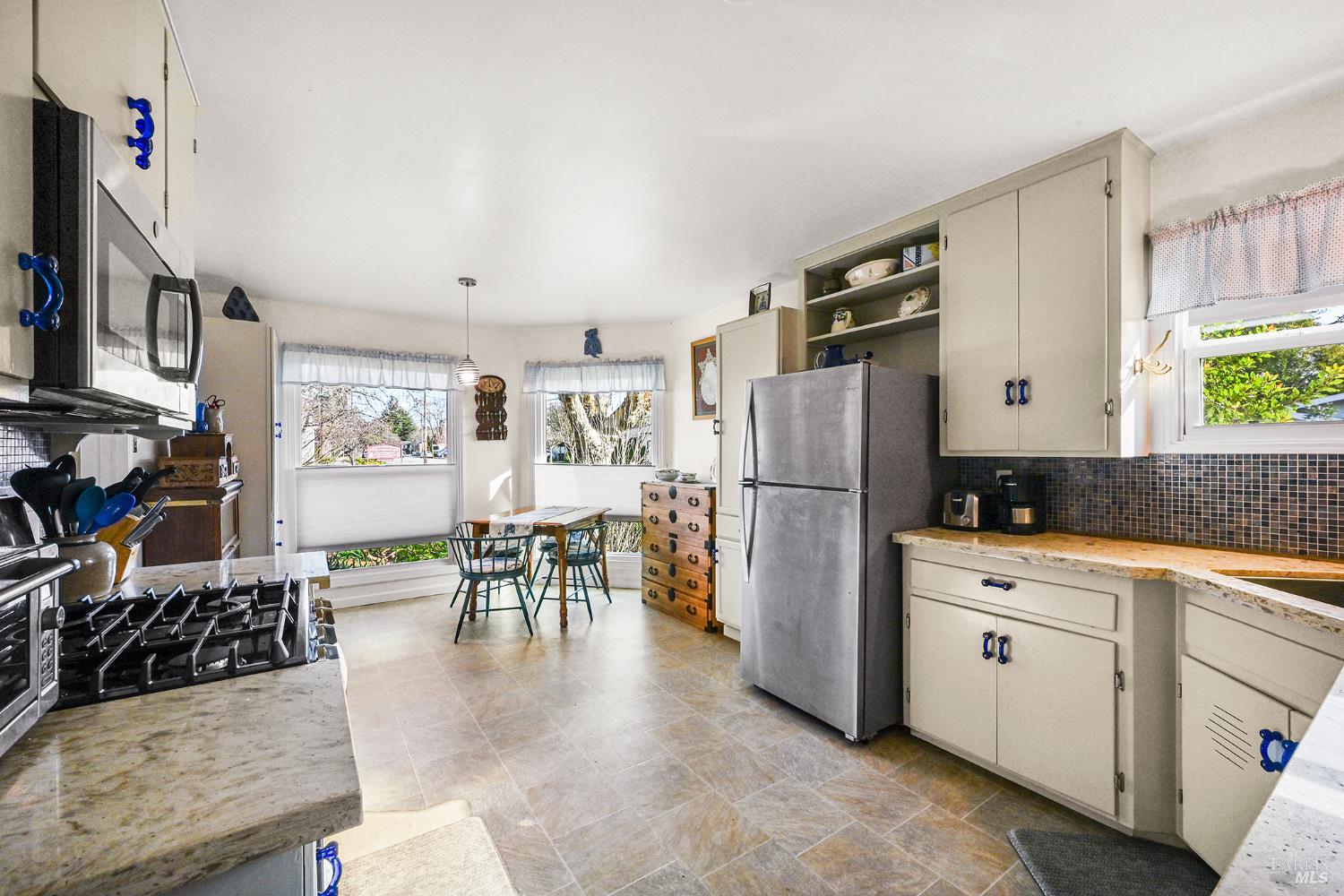 2003 Humboldt Street Santa Rosa, CA 95404 - Photo 12 of 52