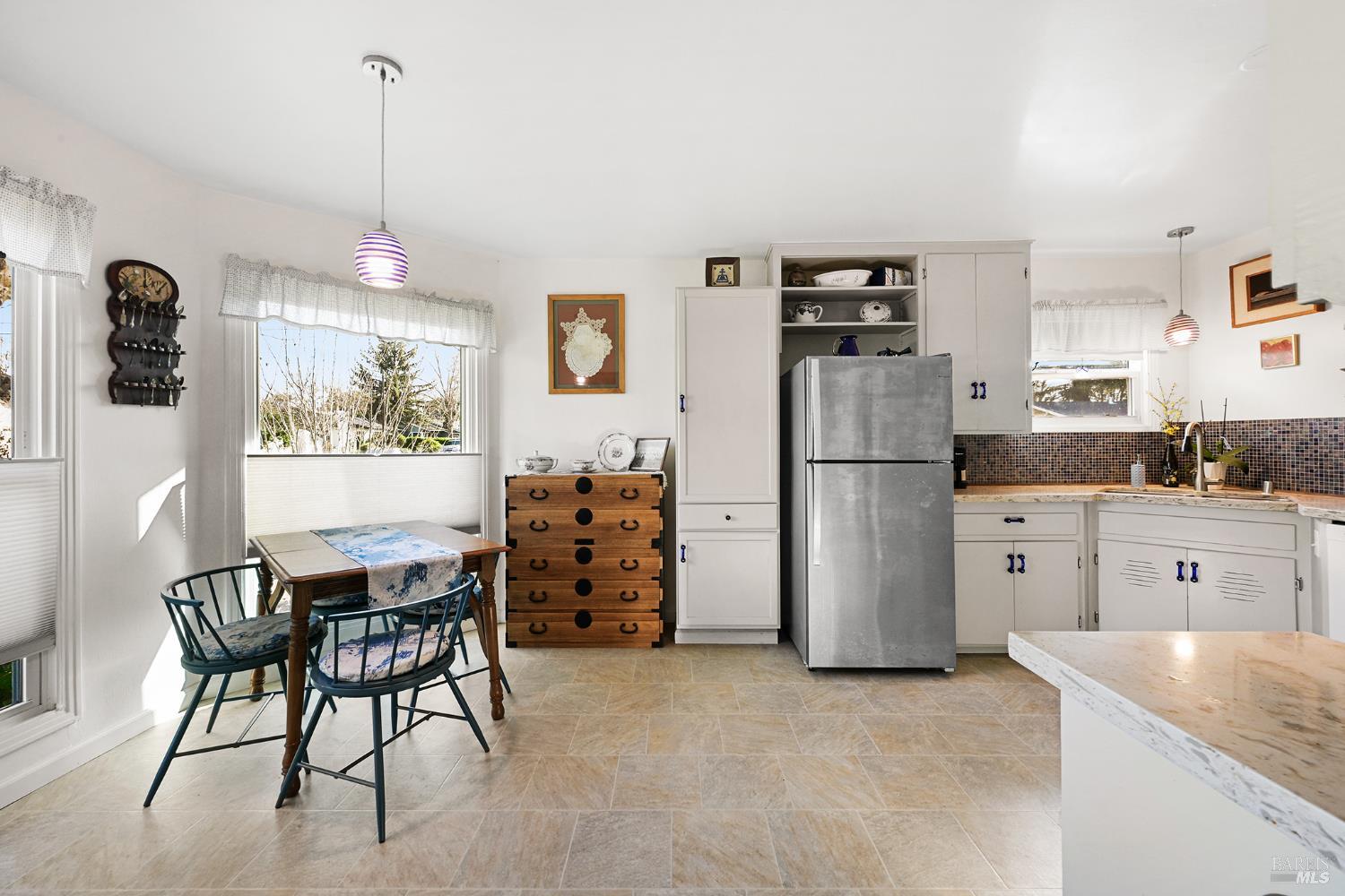 2003 Humboldt Street Santa Rosa, CA 95404 - Photo 9 of 52