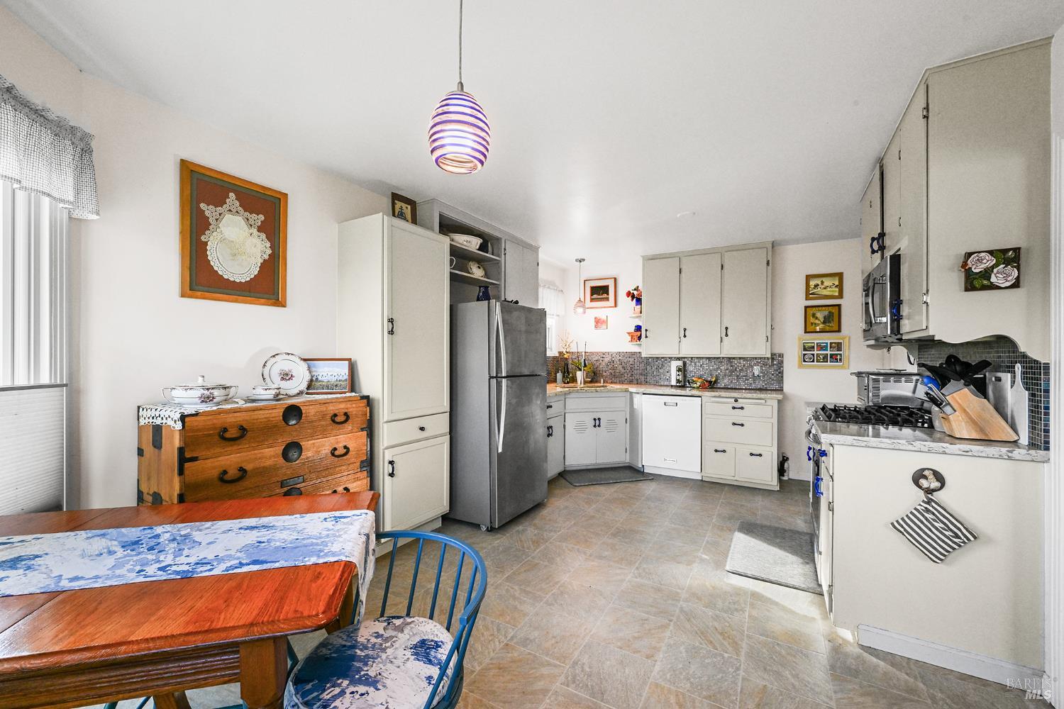 2003 Humboldt Street Santa Rosa, CA 95404 - Photo 10 of 52