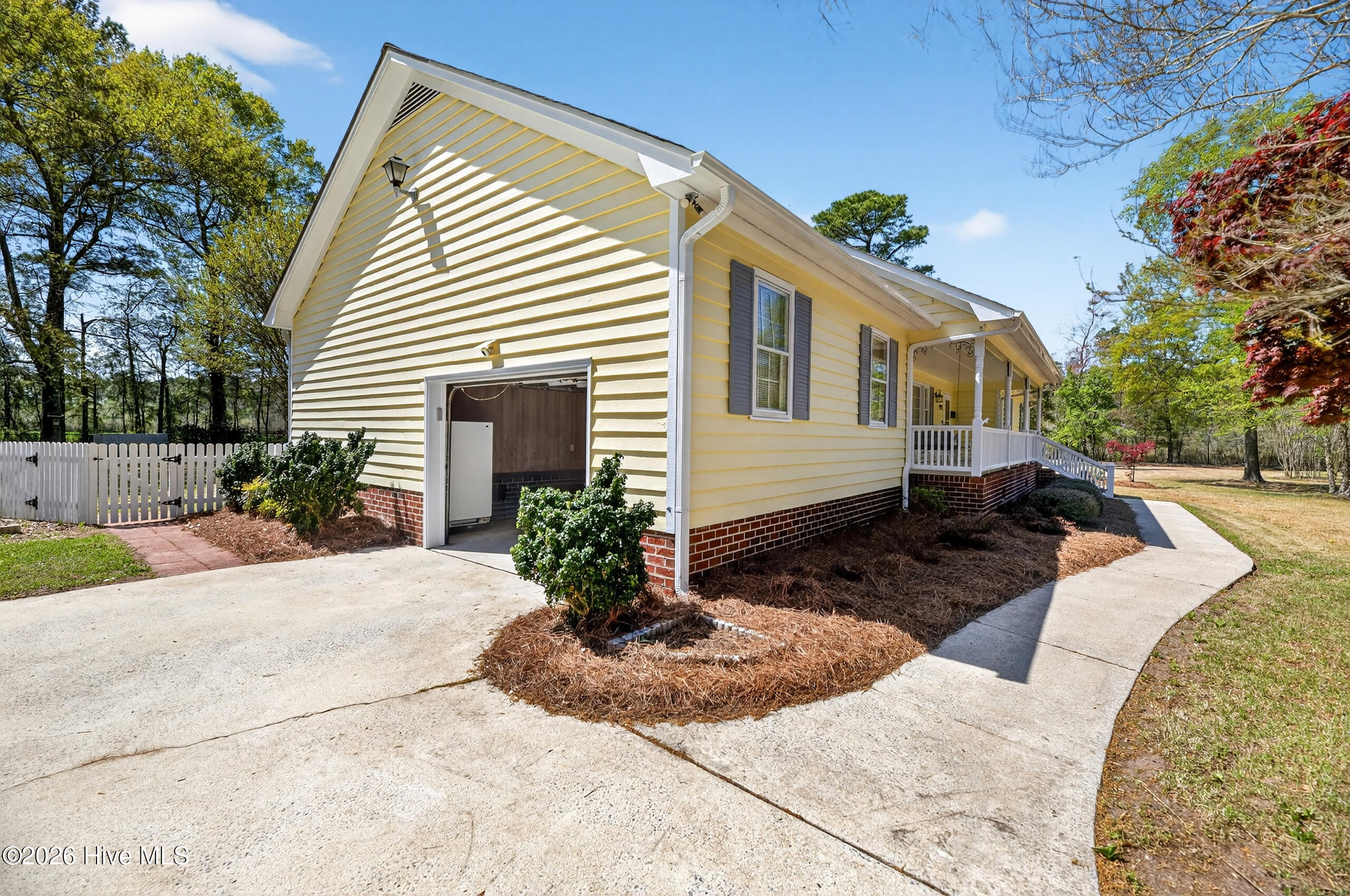 1912 Mallard Road Greenville, NC 27858 - Photo 3 of 56 040_DSC_8048