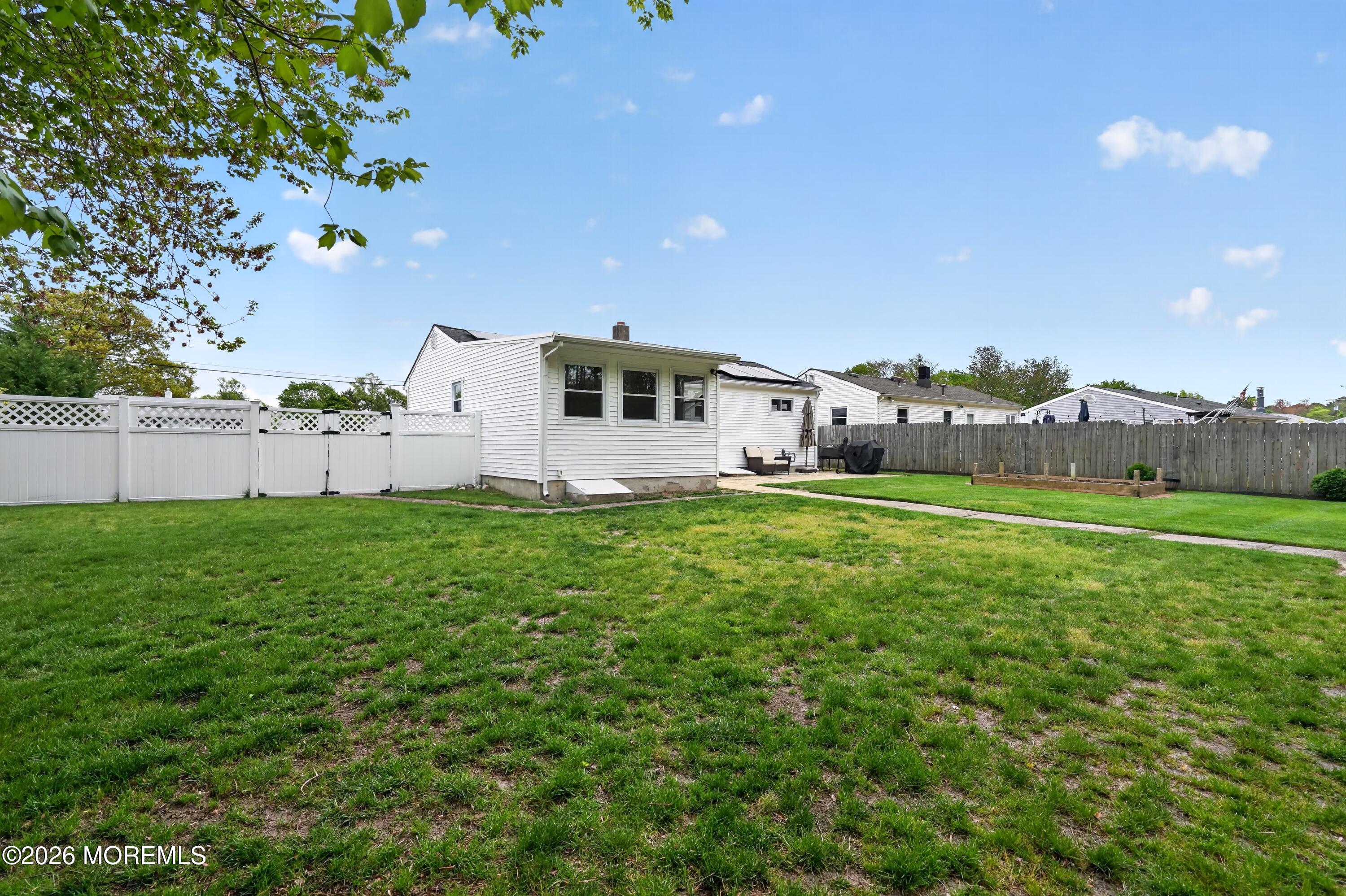 317 Northrop Road Brick, NJ 08723 - Photo 10 of 32 08_317_Northrop_Rd_Brick_Township_NJ_087