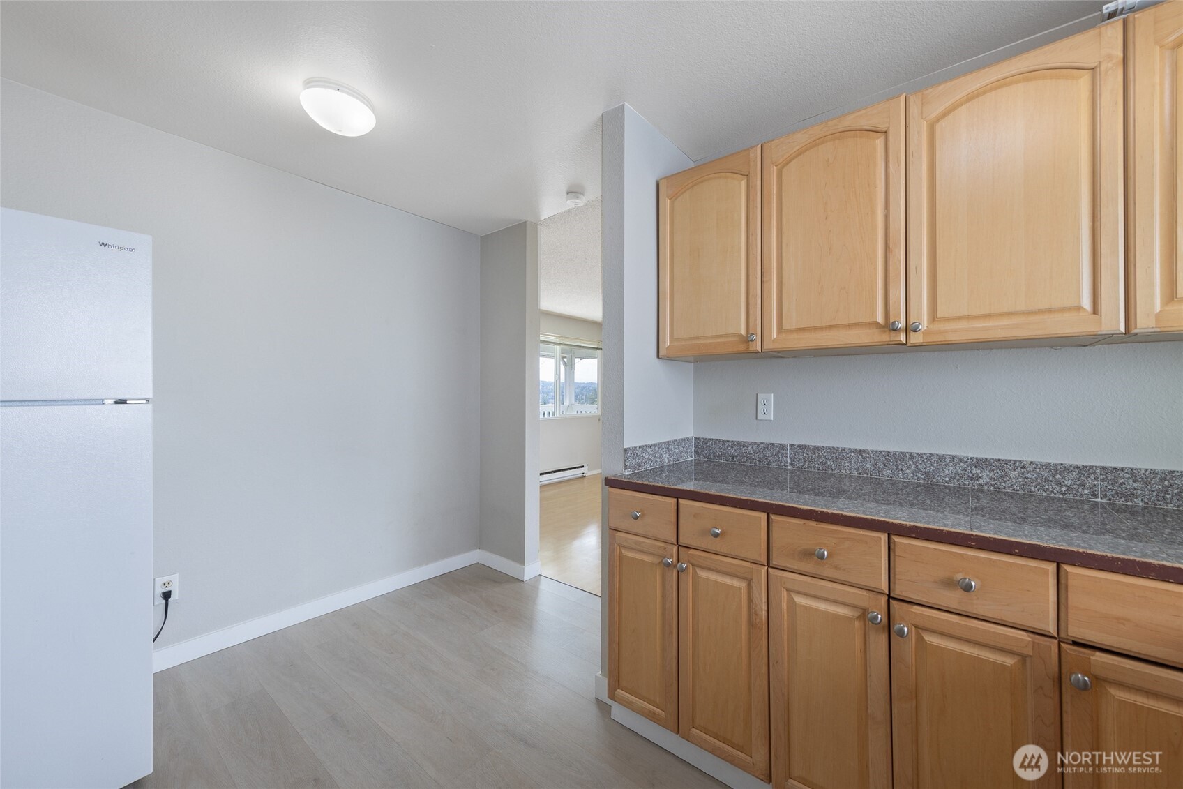 361 Earlington Avenue Southwest Renton, WA 98057 - Photo 8 of 30