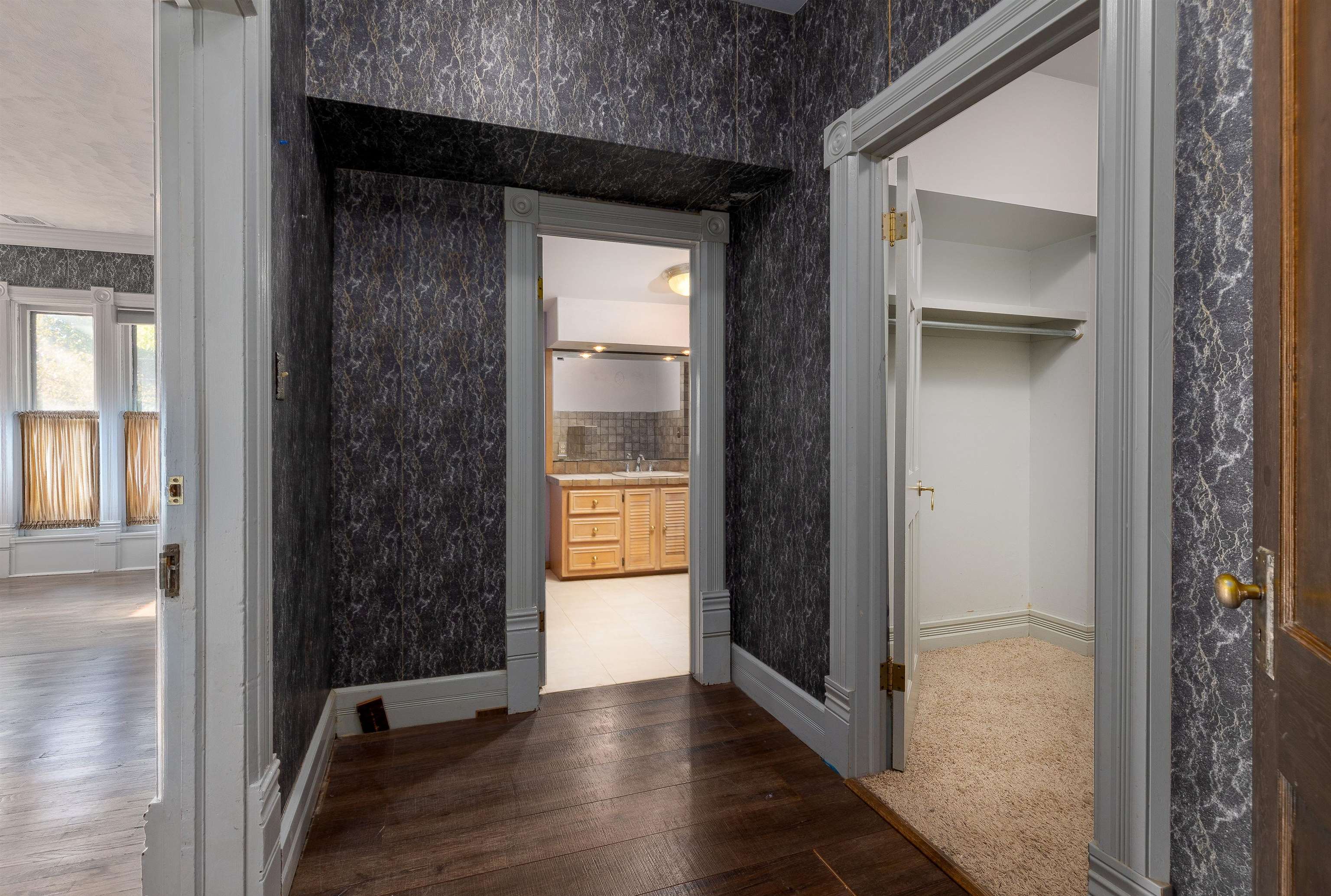 901 North Gilman Street Wichita, KS 67203 - Photo 12 of 25