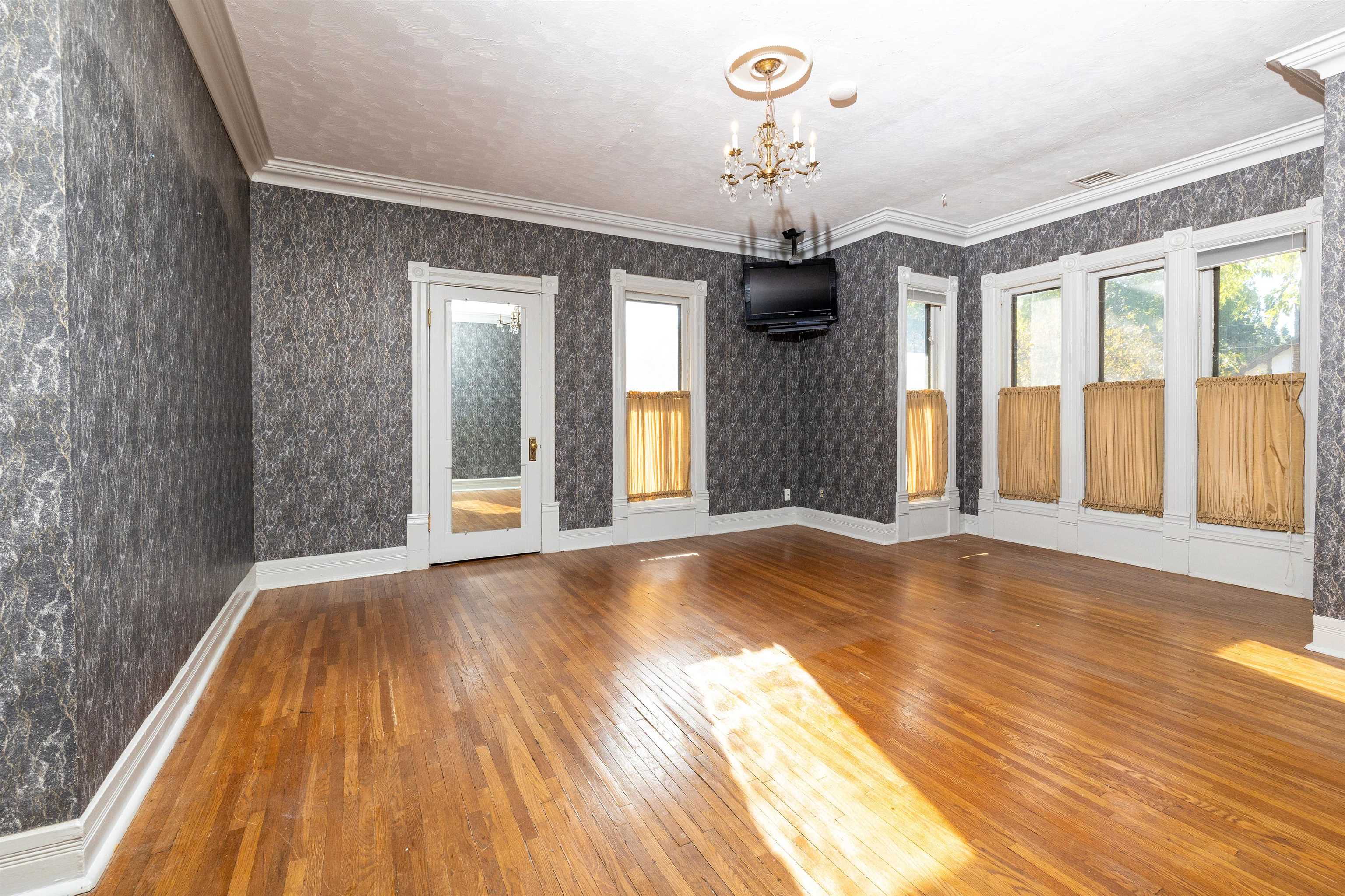 901 North Gilman Street Wichita, KS 67203 - Photo 13 of 25