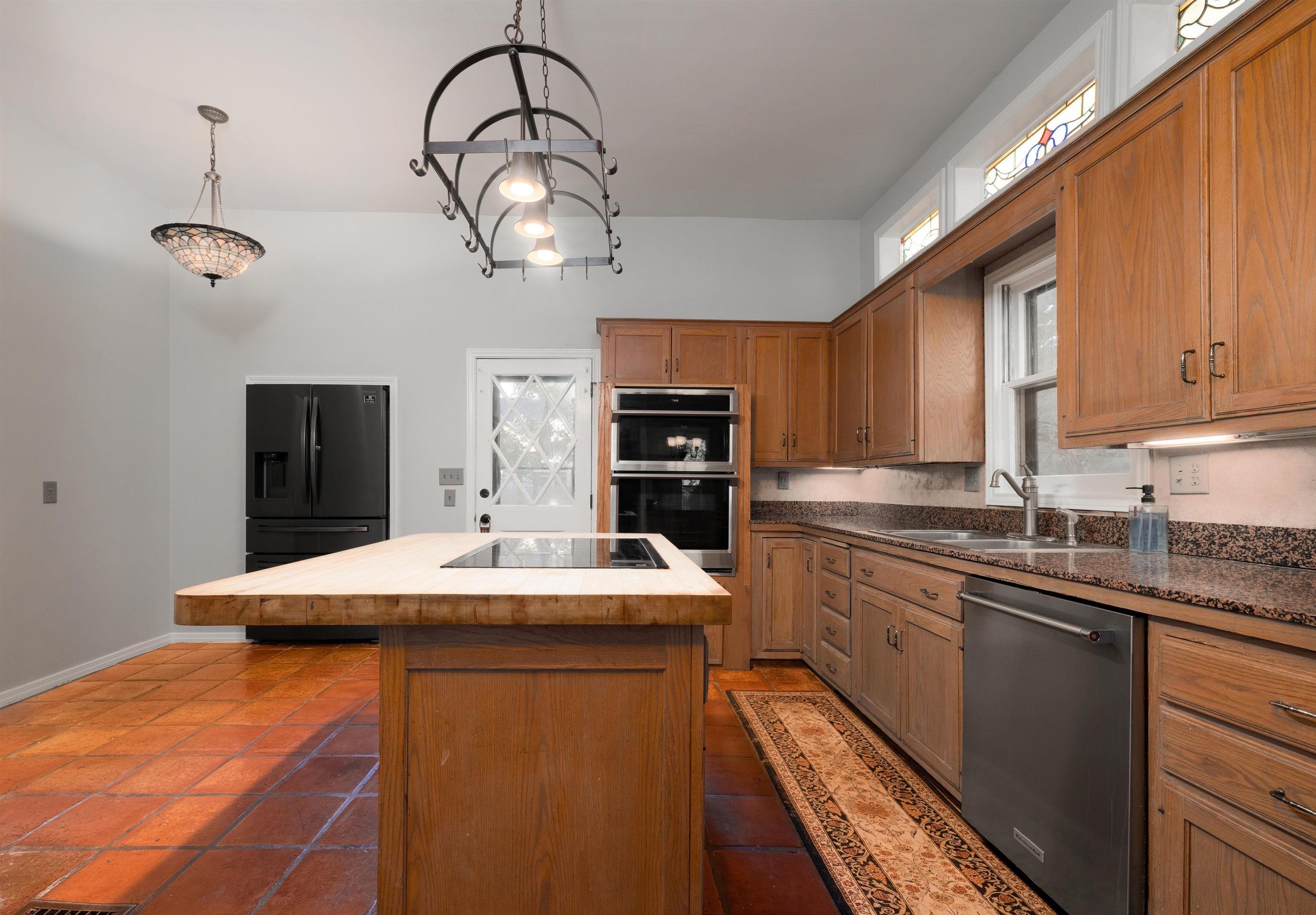 901 North Gilman Street Wichita, KS 67203 - Photo 7 of 25