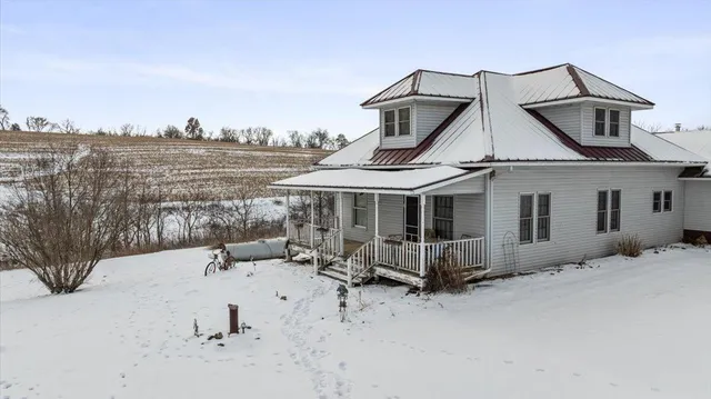$1,650,000 | E8527 Nelson Road, Kickapoo, WI 54652