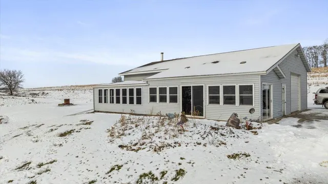 $1,650,000 | E8527 Nelson Road, Kickapoo, WI 54652