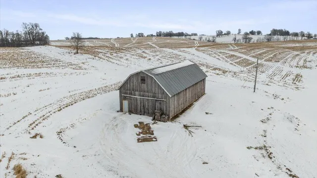 $1,650,000 | E8527 Nelson Road, Kickapoo, WI 54652