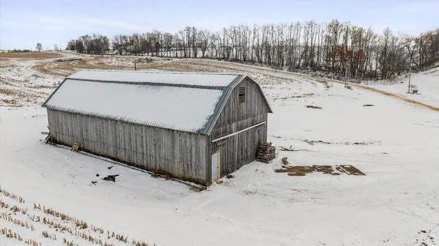 $1,650,000 | E8527 Nelson Road, Kickapoo, WI 54652