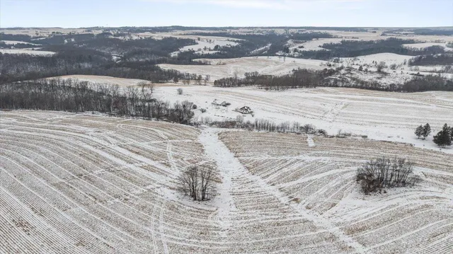 $1,650,000 | E8527 Nelson Road, Kickapoo, WI 54652