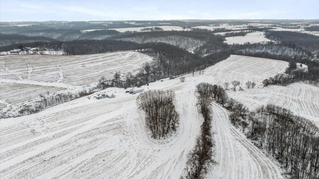 $1,650,000 | E8527 Nelson Road, Kickapoo, WI 54652