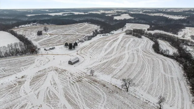 $1,650,000 | E8527 Nelson Road, Kickapoo, WI 54652