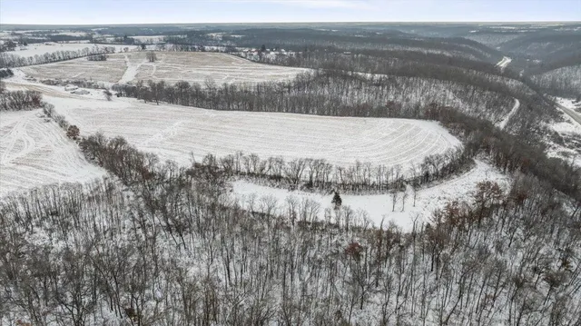 $1,650,000 | E8527 Nelson Road, Kickapoo, WI 54652