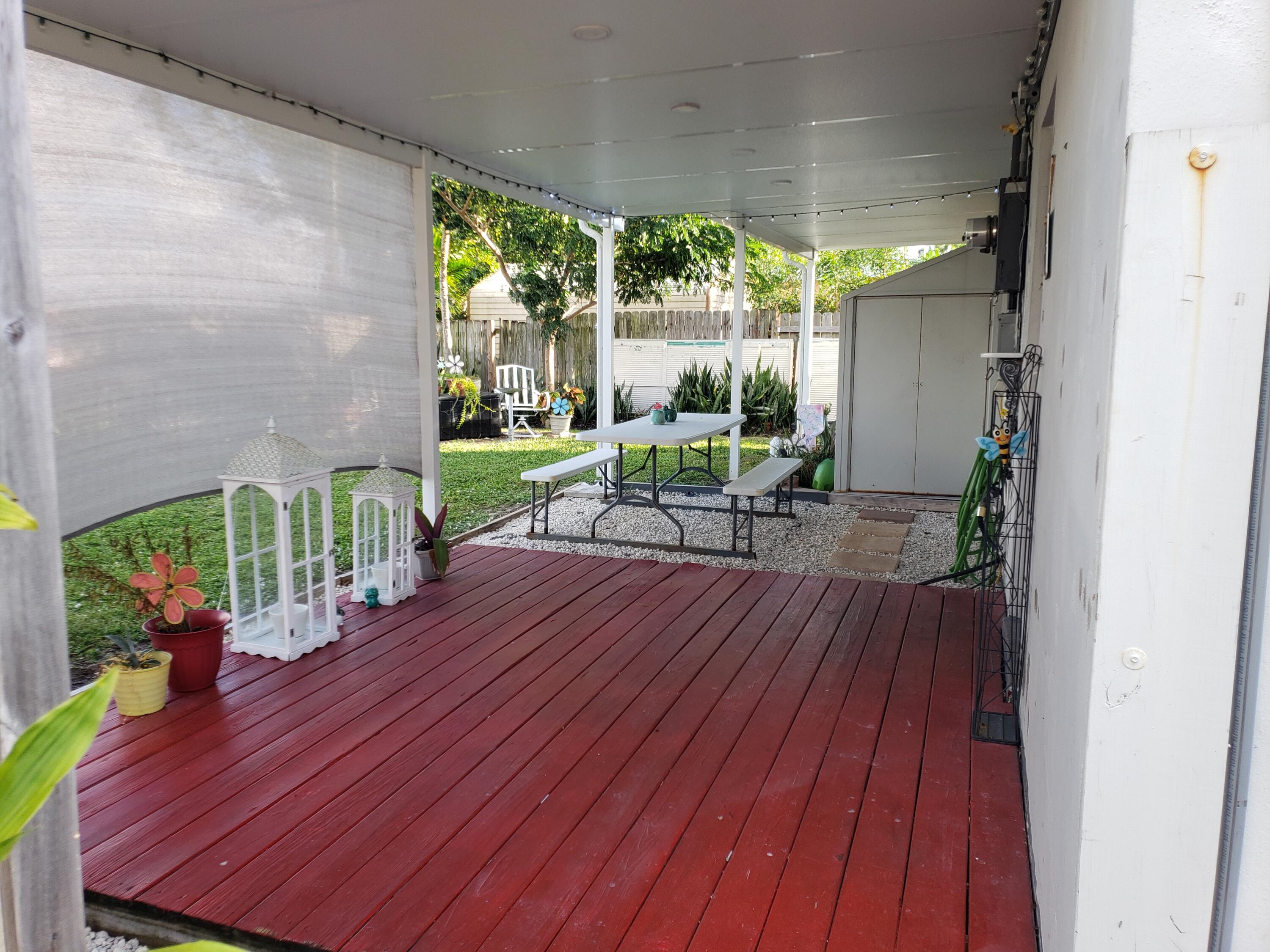 342 Hemlock Road West Palm Beach, FL 33409 - Photo 15 of 28 20231027_171809
