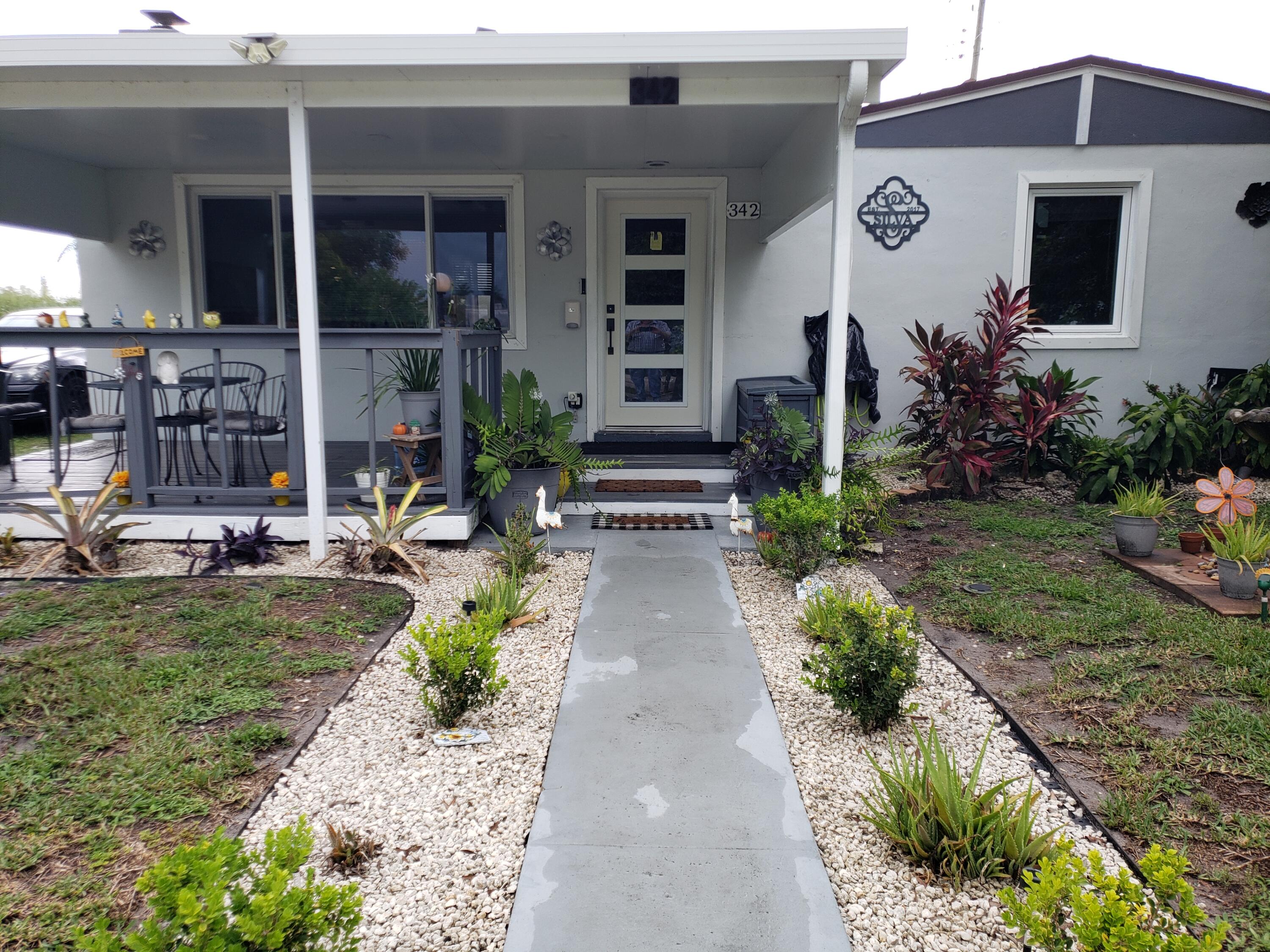 342 Hemlock Road West Palm Beach, FL 33409 - Photo 2 of 28 20230603_153951
