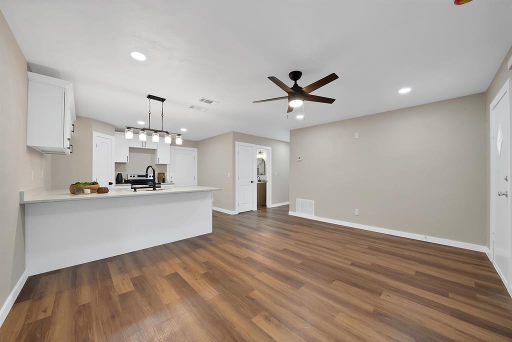 116 Westline Road Azle, TX 76020 - Photo 4 of 39 Gallery Image 4