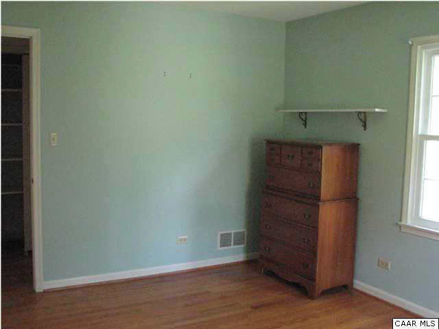 104 Surrey Road Charlottesville, VA 22901 - Photo 11 of 27 Gallery Image 11
