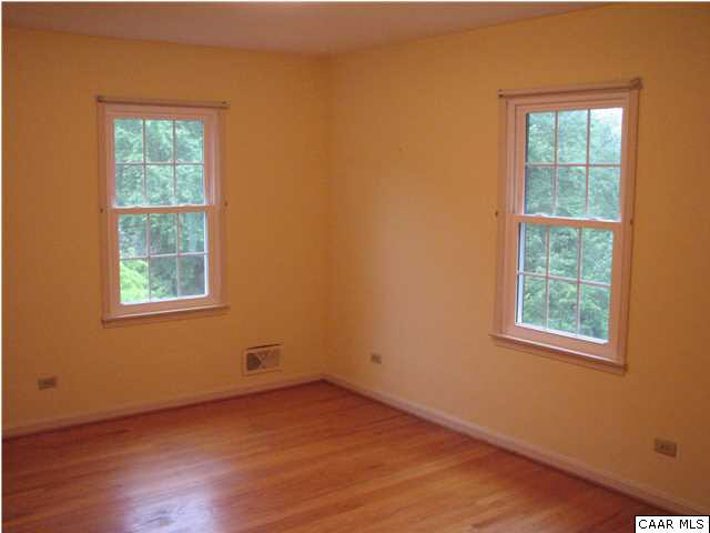 104 Surrey Road Charlottesville, VA 22901 - Photo 21 of 27 Gallery Image 21