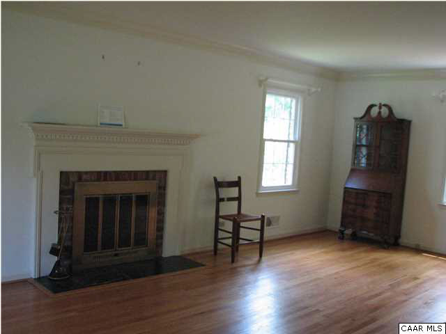 104 Surrey Road Charlottesville, VA 22901 - Photo 3 of 27 Gallery Image 3
