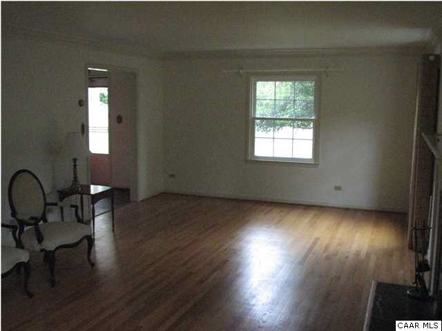 104 Surrey Road Charlottesville, VA 22901 - Photo 5 of 27 Gallery Image 5