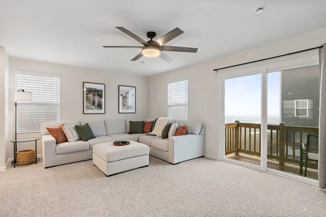 $334,900 | 1103 Briar Gln Court, Unit 1103, Hampshire, IL 60140