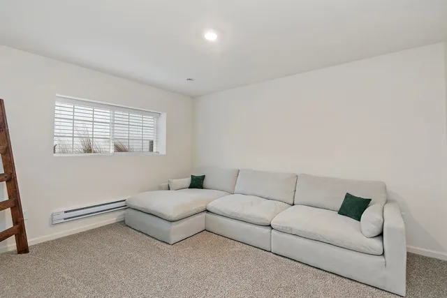 $334,900 | 1103 Briar Gln Court, Unit 1103, Hampshire, IL 60140