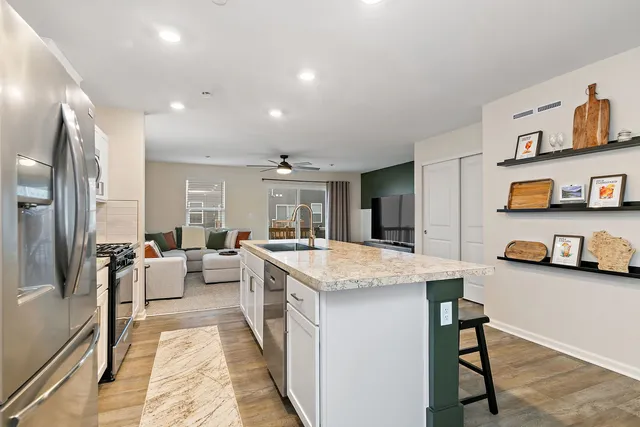 $334,900 | 1103 Briar Gln Court, Unit 1103, Hampshire, IL 60140