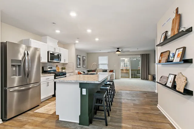 $334,900 | 1103 Briar Gln Court, Unit 1103, Hampshire, IL 60140