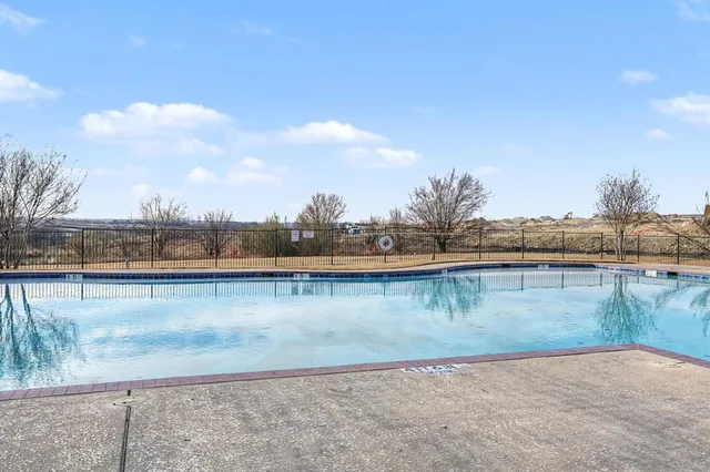 $2,000 | 10925 Caldwell Lane, Fort Worth, TX 76179