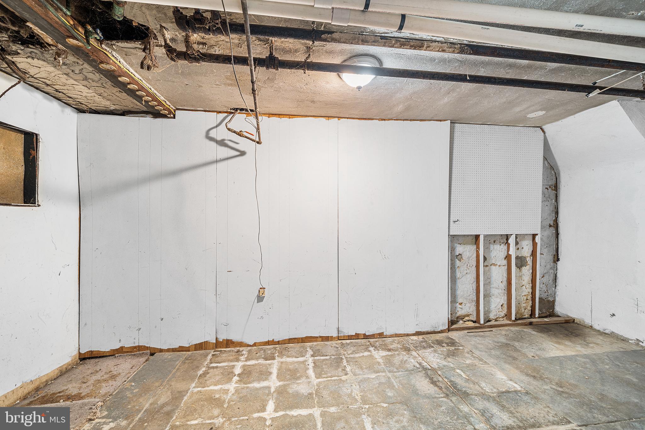 7273 Guilford Road Upper Darby, PA 19082 - Photo 20 of 22 Gallery Image 20