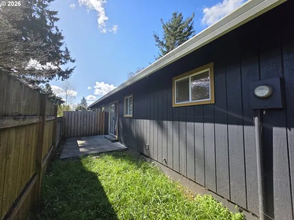$489,000 | 15544 Northeast Couch Street, Portland, OR 97230