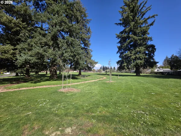 $489,000 | 15544 Northeast Couch Street, Portland, OR 97230