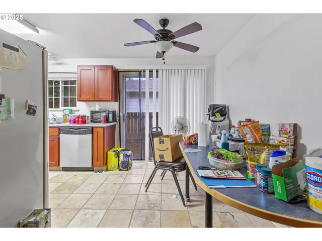 $499,900 | 15544 Northeast Couch Street, Portland, OR 97230