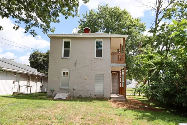 front view of house with a yard