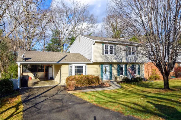 $389,950 | 5811 Penguin Drive, Roanoke, VA 24018
