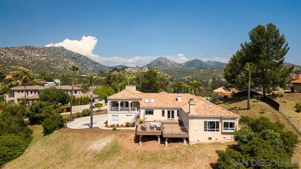 15476 Markar Road Poway, CA 92064 - Photo 2 of 25