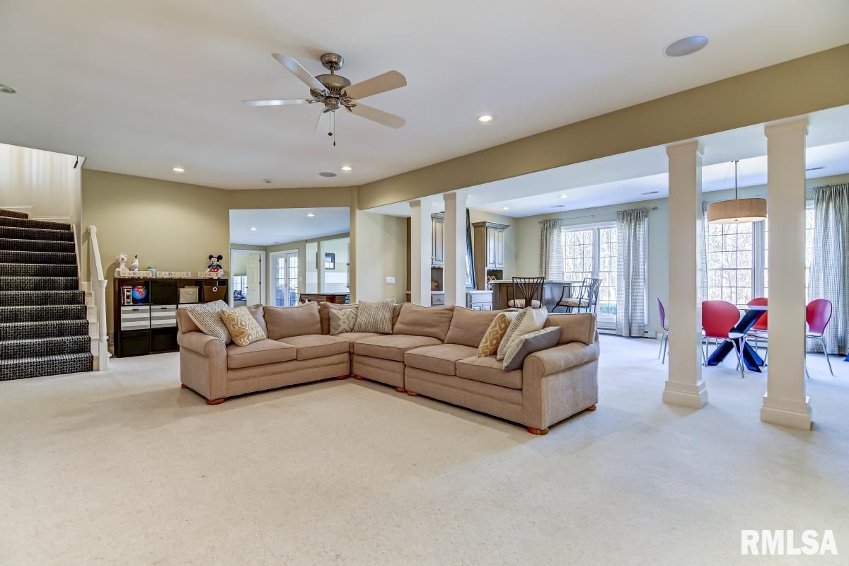 1310 Churchill Road Springfield, IL 62702 - Photo 38 of 49