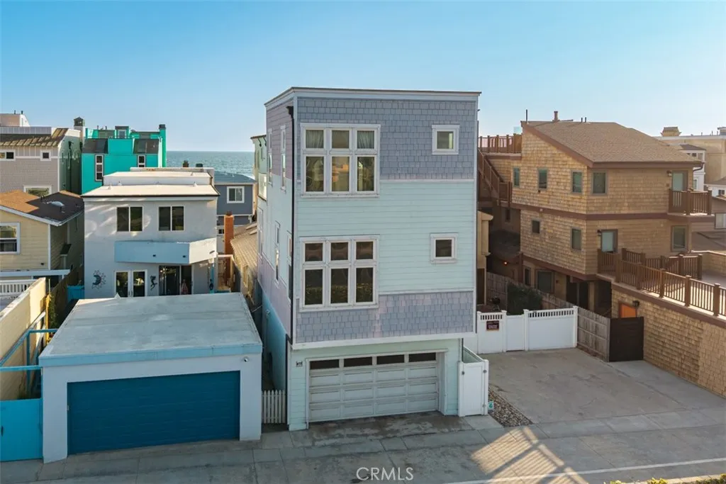 55 Surfside Avenue Surfside, CA 92649 - Photo 41 of 51