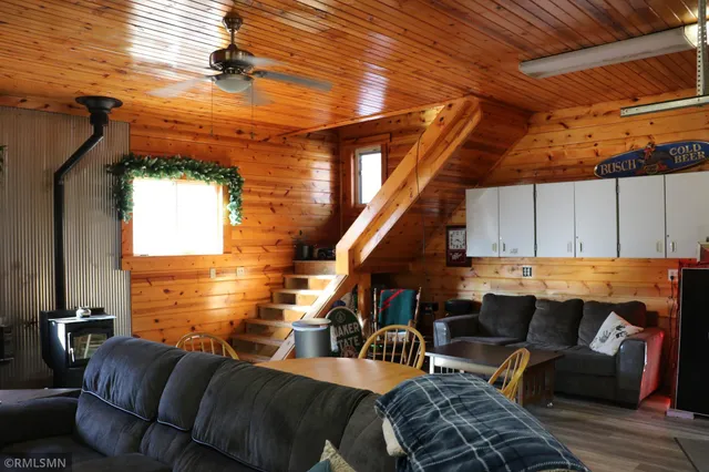 $575,000 | 14638 Highway 70, Pine City, MN 55063