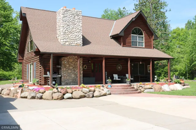 $575,000 | 14638 Highway 70, Pine City, MN 55063