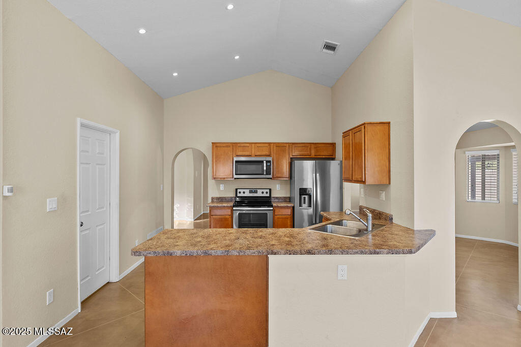 4519 South Chatam Ridge Tucson, AZ 85730 - Photo 16 of 43