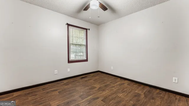 $300,000 | 163 Portland Circle, Aragon, GA 30104