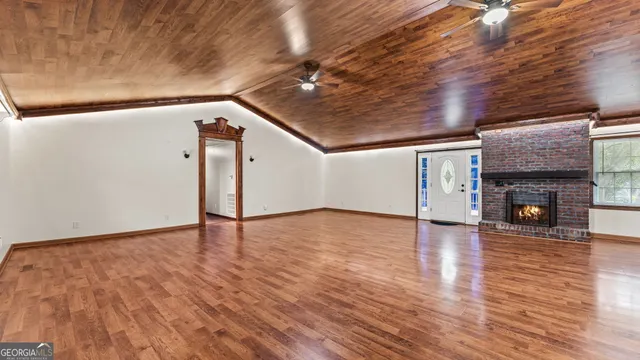 $300,000 | 163 Portland Circle, Aragon, GA 30104