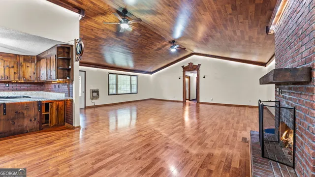 $300,000 | 163 Portland Circle, Aragon, GA 30104