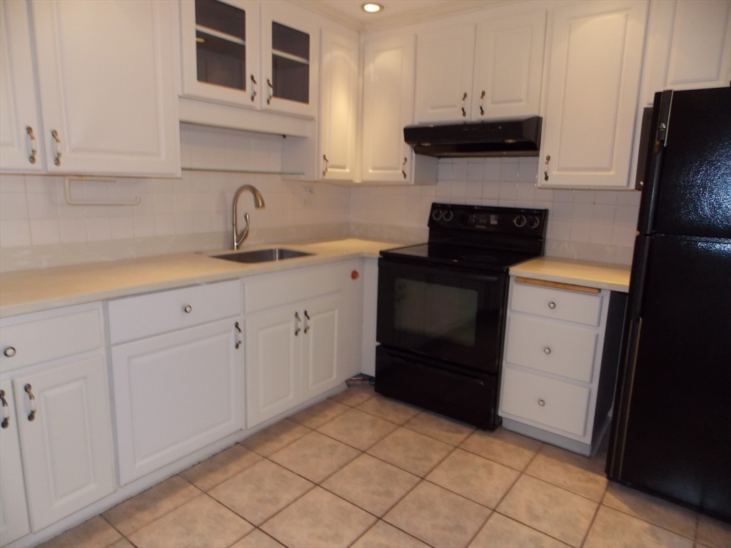 1321 Worcester Road, Unit 608 Framingham, MA 01701 - Photo 3 of 13 Gallery Image 3