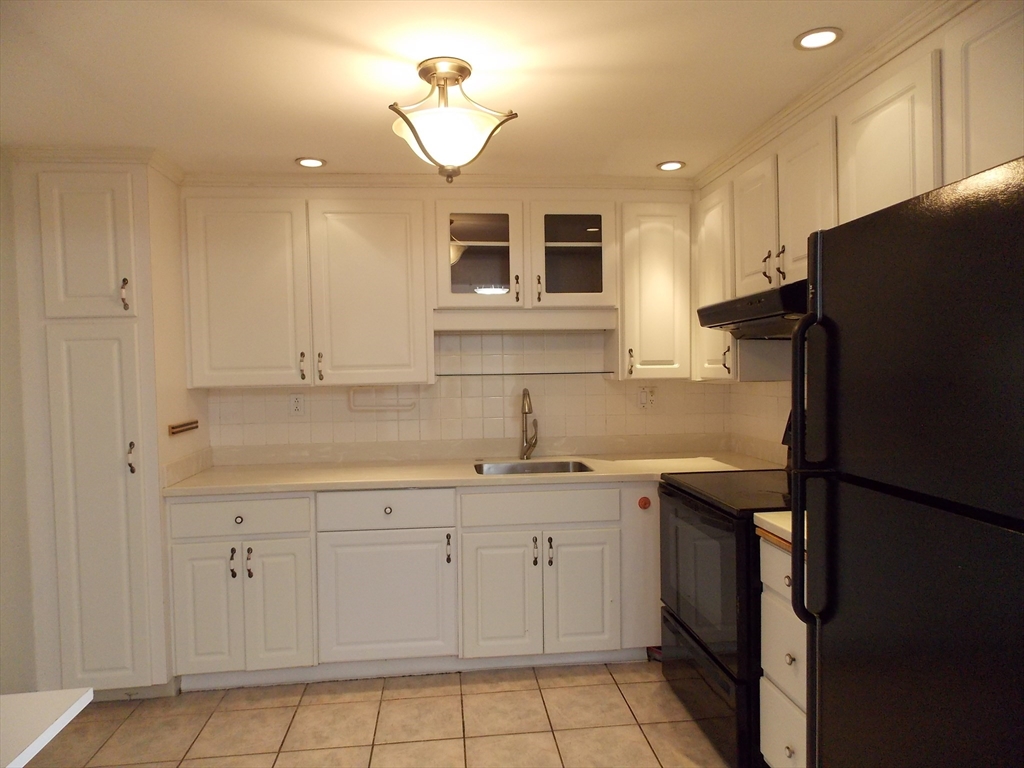 1321 Worcester Road, Unit 608 Framingham, MA 01701 - Photo 5 of 13 Gallery Image 5